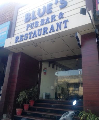 Blue’s Pub Bar Jalandhar