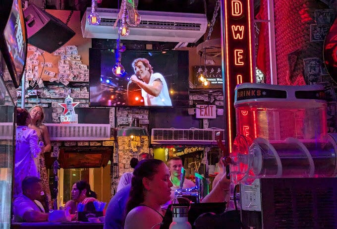 Saloon Bar, Aruba