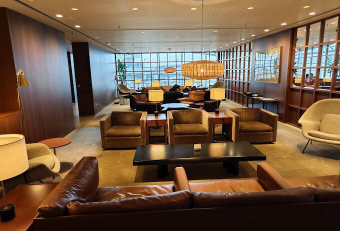 Cathay Pacific- The Deck, Business Class Lounge, Hong Kong