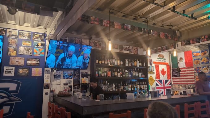 Americana Sports Bar & Grill, Mexico